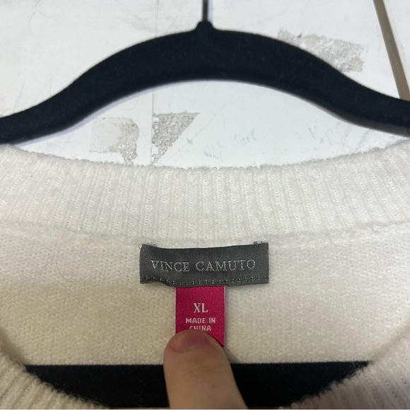 Vince Camuto Extended Shoulder Crewneck Sweater Tan and White Colorblock Size XL - Picture 6 of 8